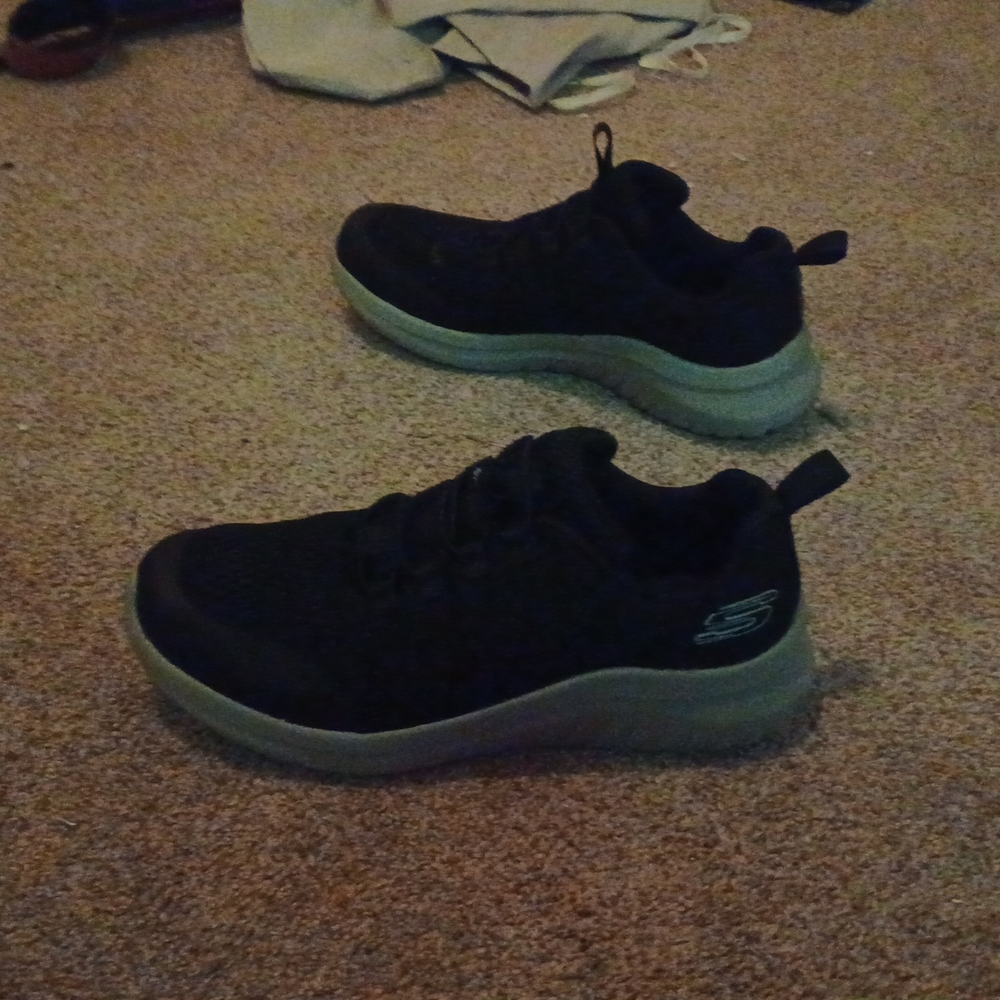 Skechers